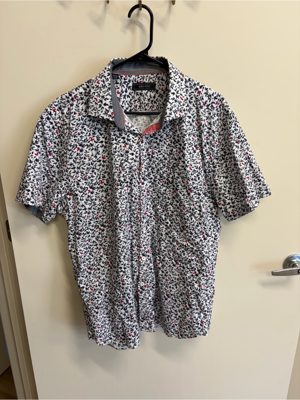 Izod White Short-Sleeve Button-Down Shirt with Navy and Red Floral Print